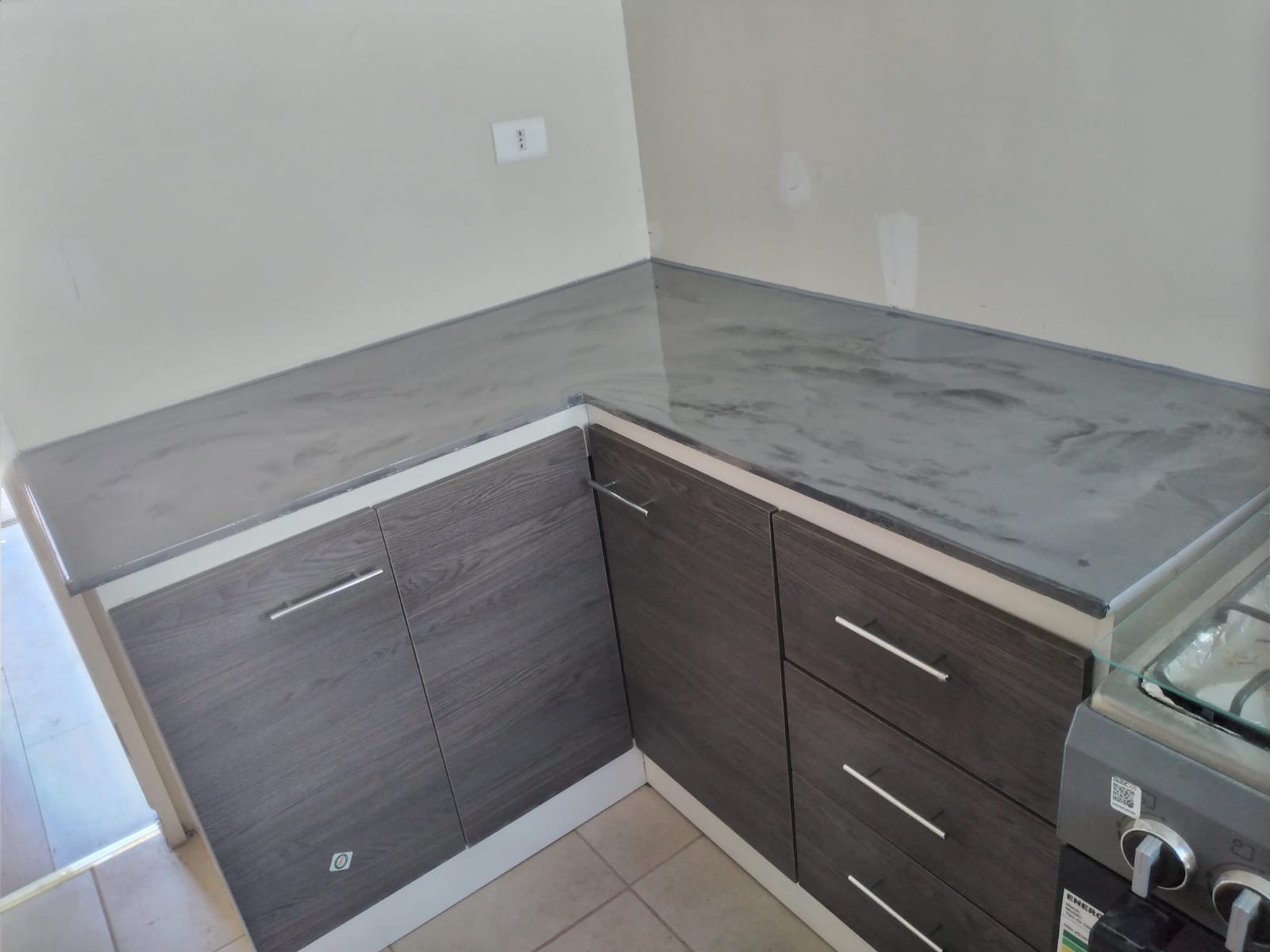 Fachada comercial moderna